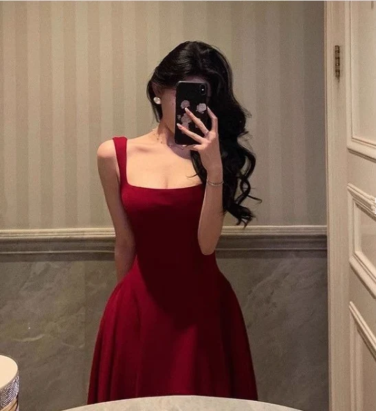 Robe de bal trapèze rouge bordeaux