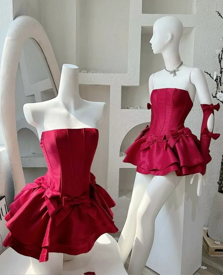 Robe de soirée élégante sans bretelles en satin, coupe trapèze, mini