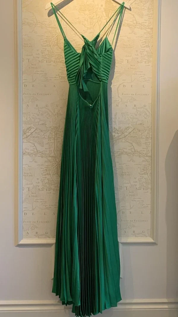 Robe de soirée longue plissée verte