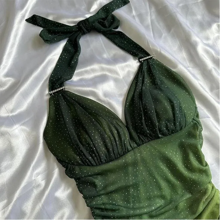 Belles robes de bal en mousseline à licou