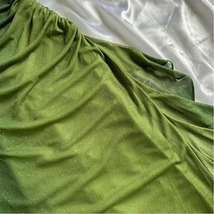 Belles robes de bal en mousseline à licou