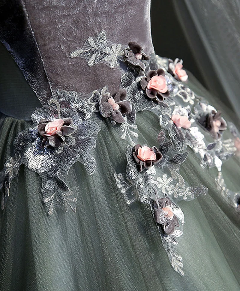Robe de soirée longue en tulle et dentelle gris vert