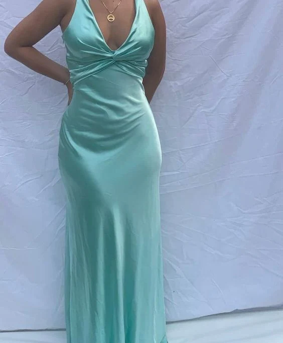 Robe de soirée simple en satin violet