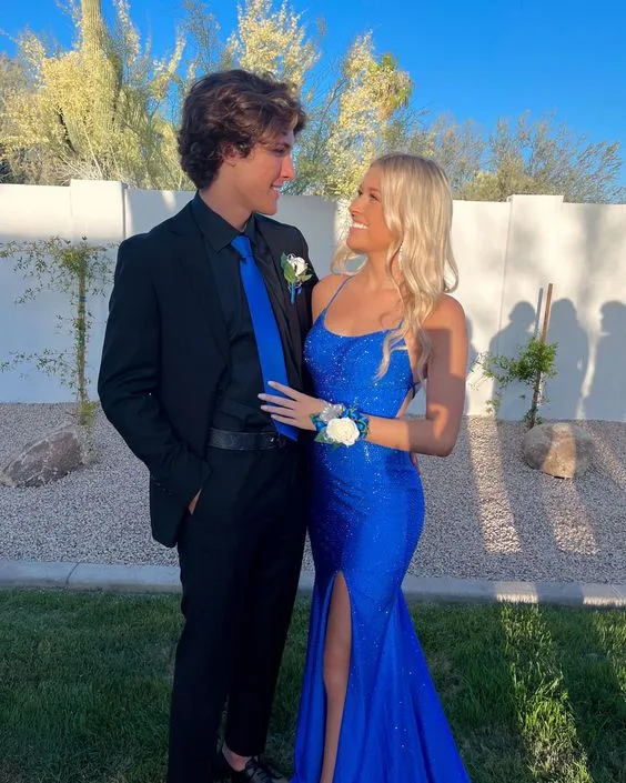 Robe de soirée longue bleu roi fendue pour femme