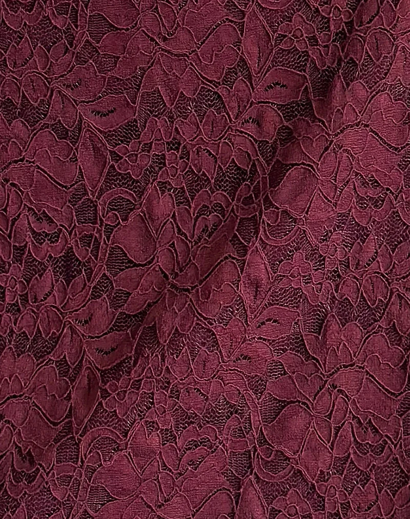 Minijupe Nidya en dentelle bourguignonne avec bordure rose