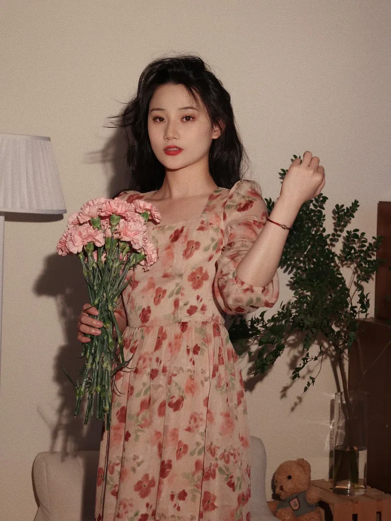 Robe d'été en mousseline de soie florale de style rétro à manches longues