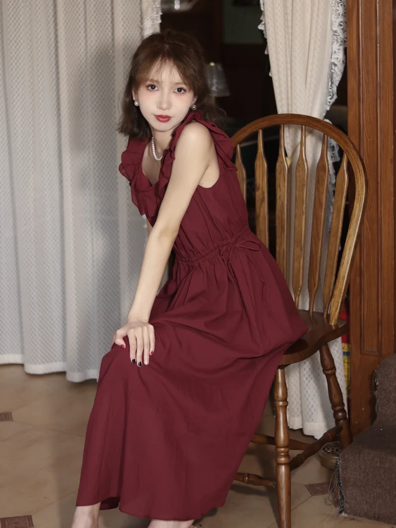 Robe bordeaux romantique vintage à col rond