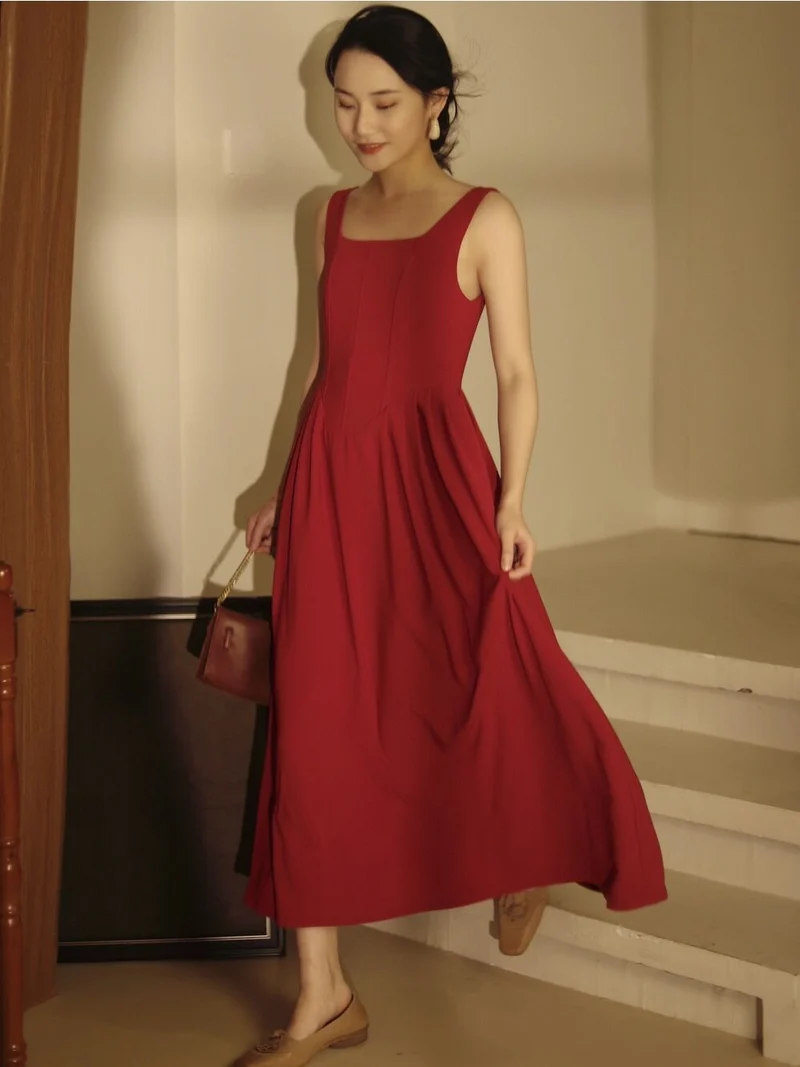 Robe simple longueur thé bordeaux années 50