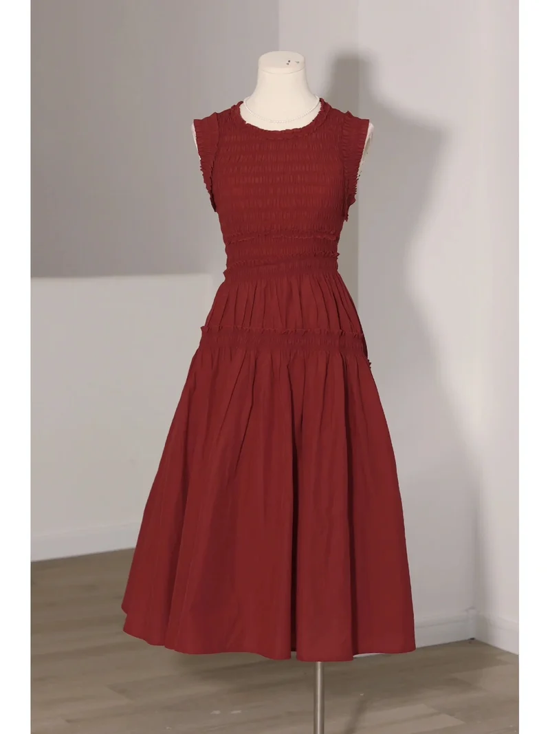 Robe midi bordeaux sans manches de style rétro