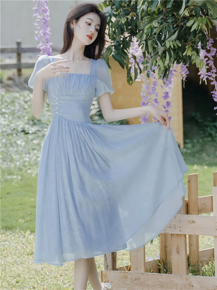 Robe trapèze d'été vintage bleu clair à col carré