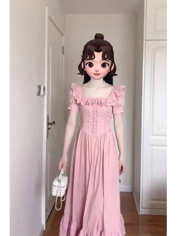 Robe vintage à col carré rose blush de style français