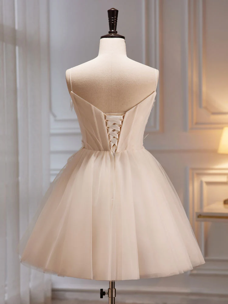 Jolie robe de soirée blanche sans bretelles, robe de mariée courte