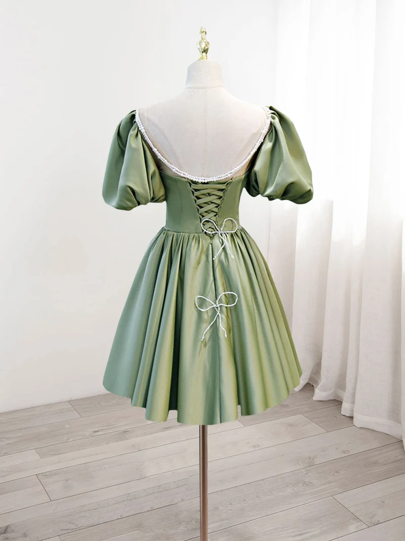 Robe de soirée courte en satin vert sauge, robe de danse de 8e année avec manches à bulles