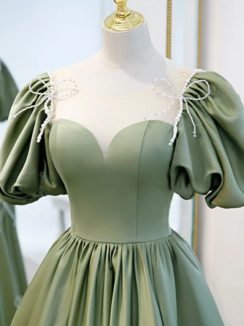 Robe de soirée courte en satin vert sauge, robe de danse de 8e année avec manches à bulles