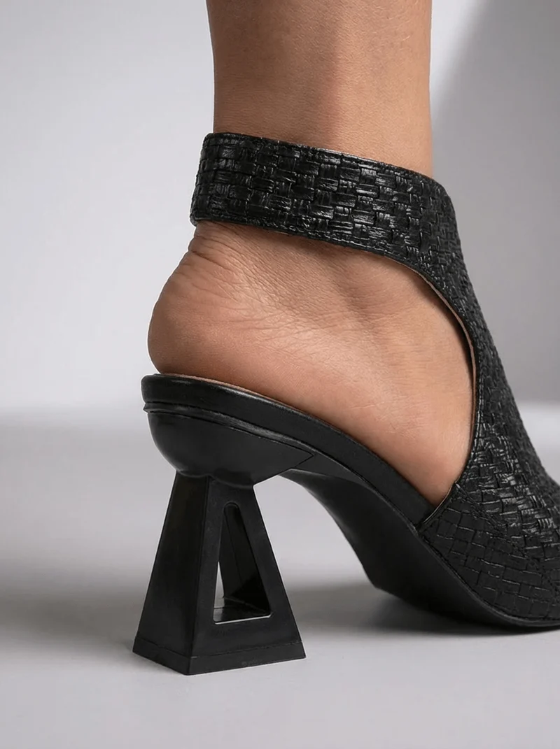 Sandales à Talon Épais Design Tissé pour Femmes