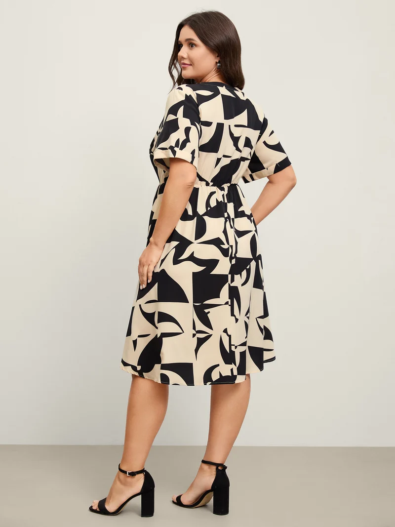 Geometric Print Arc Hem Midi Dress
