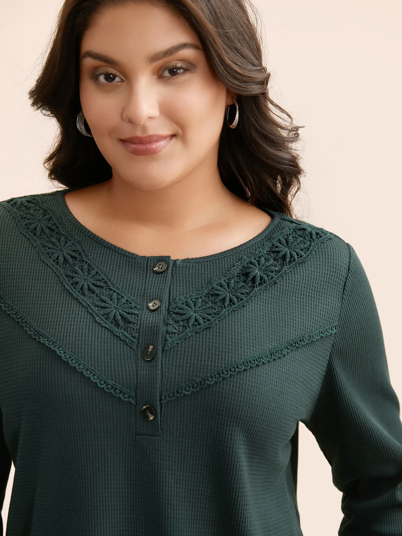 Solid Waffle Knit Lace Trim T-shirt