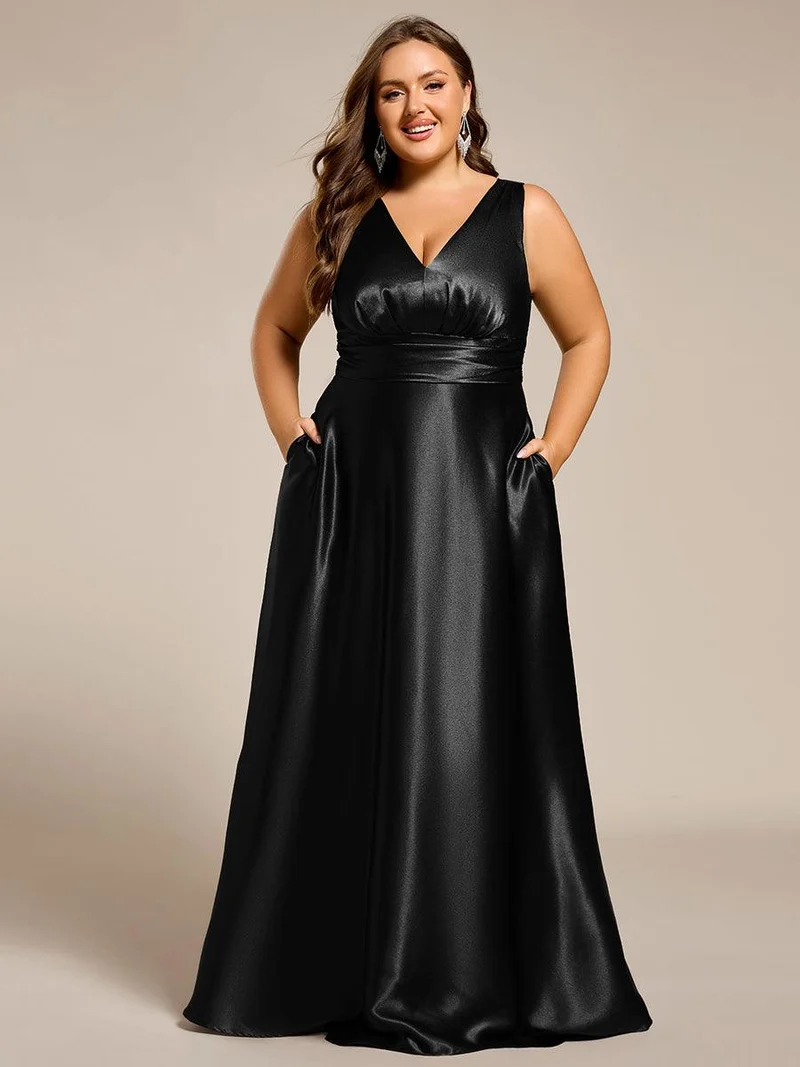 pretty INDY|Grande Taille Robe de demoiselle d'honneur fendue en satin sans manches à col en V