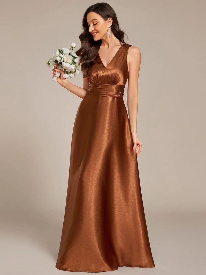 ever INDY|Robe de demoiselle d'honneur fendue en satin sans manches à col en V