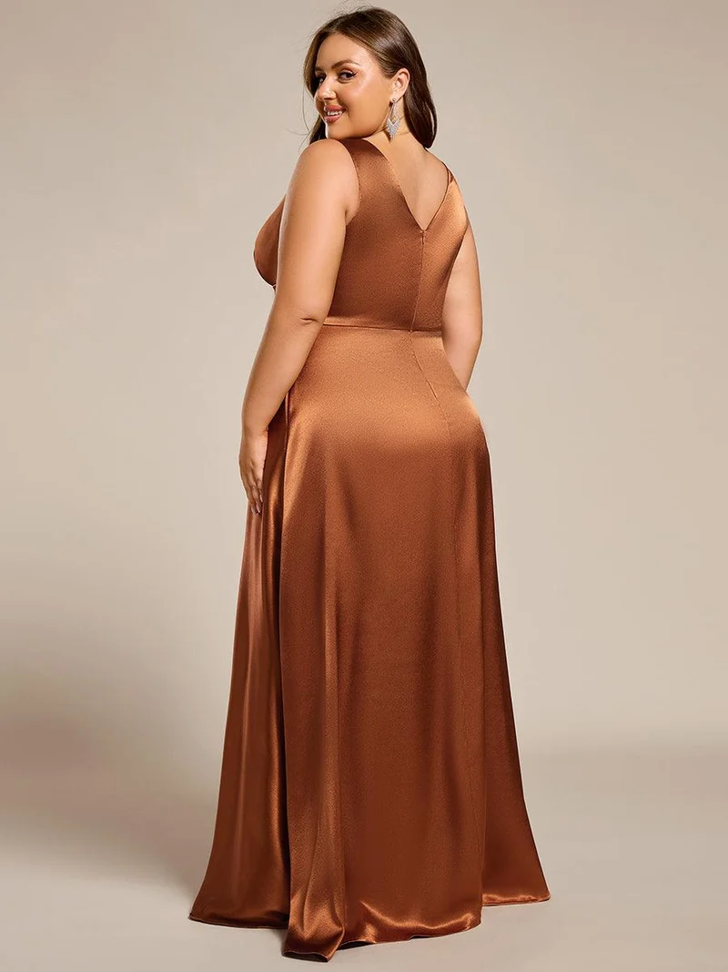 pretty INDY|Grande Taille Robe de demoiselle d'honneur fendue en satin sans manches à col en V