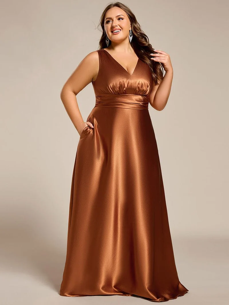 pretty INDY|Grande Taille Robe de demoiselle d'honneur fendue en satin sans manches à col en V