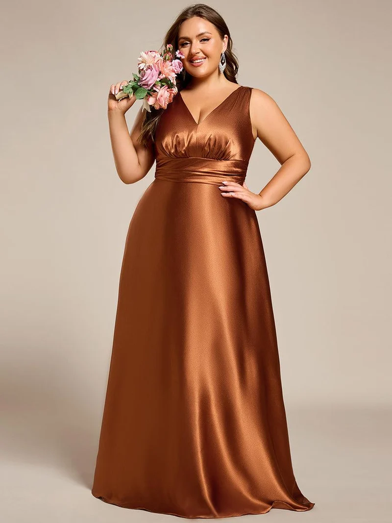 pretty INDY|Grande Taille Robe de demoiselle d'honneur fendue en satin sans manches à col en V