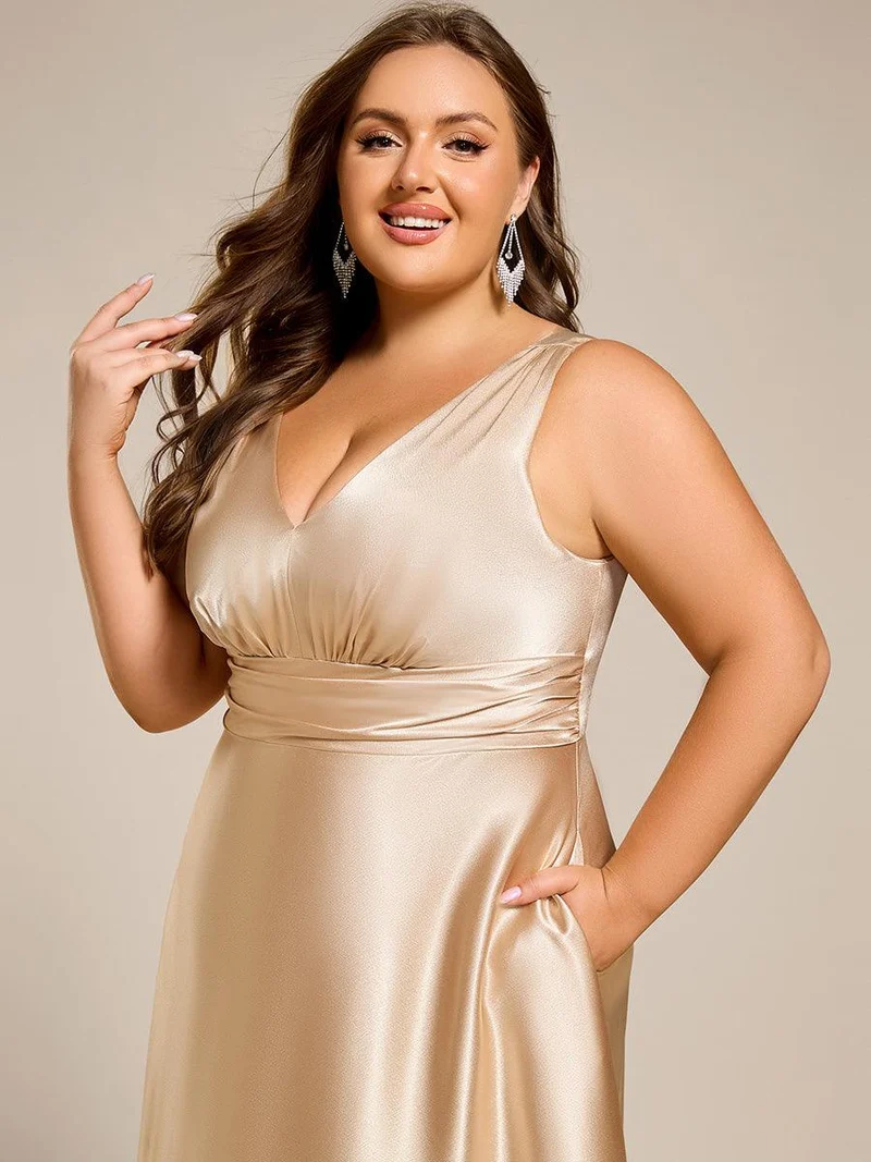 pretty INDY|Grande Taille Robe de demoiselle d'honneur fendue en satin sans manches à col en V
