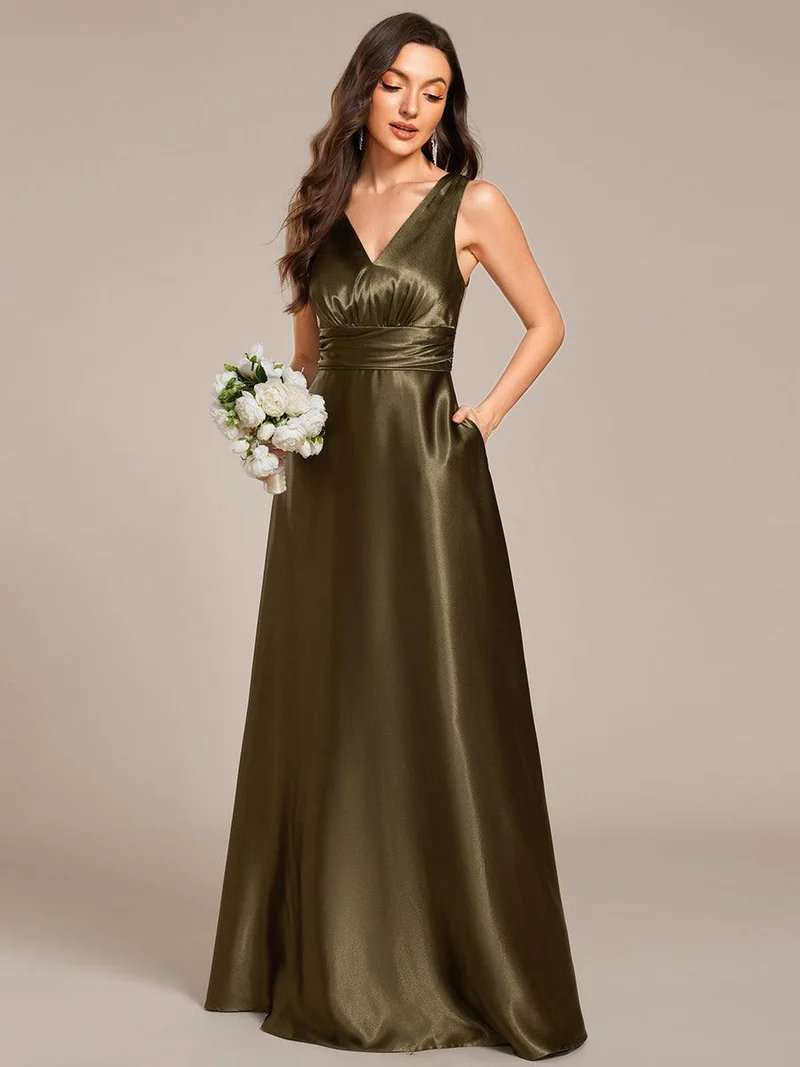 ever INDY|Robe de demoiselle d'honneur fendue en satin sans manches à col en V