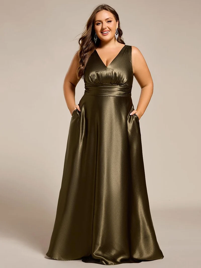 pretty INDY|Grande Taille Robe de demoiselle d'honneur fendue en satin sans manches à col en V