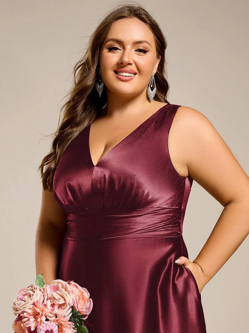 pretty INDY|Grande Taille Robe de demoiselle d'honneur fendue en satin sans manches à col en V