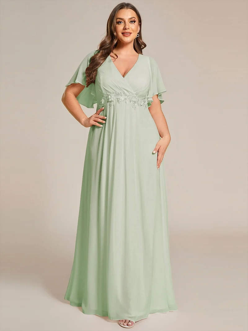 pretty IVYROSE|Robe longue en mousseline avec manches volantées et détails en appliqué