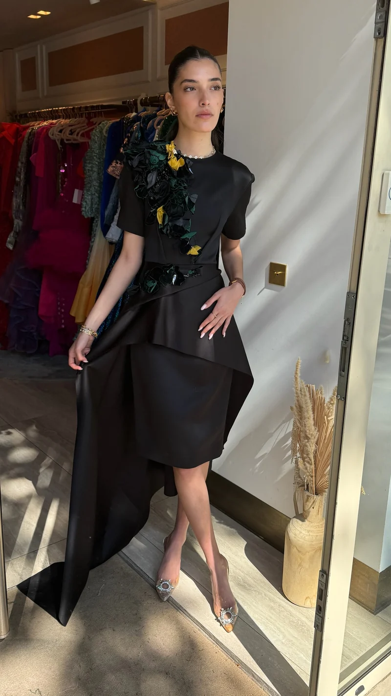 Vente Robe Beckham noir à pétales brodées