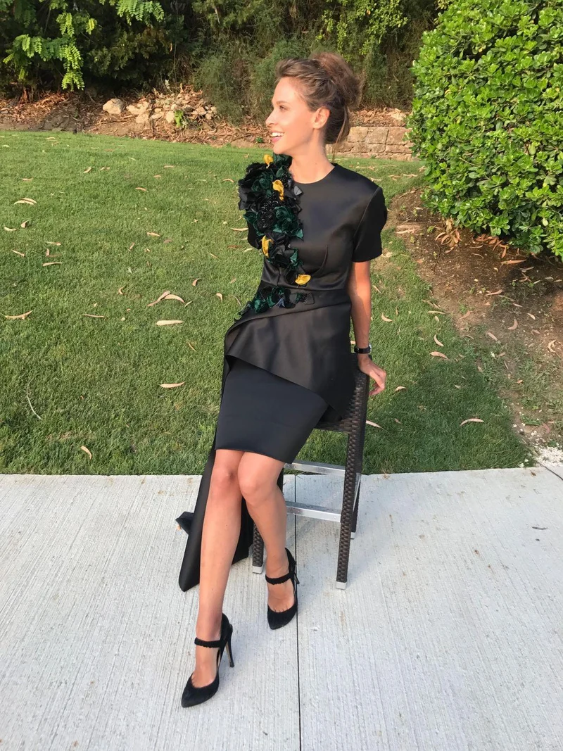 Vente Robe Beckham noir à pétales brodées