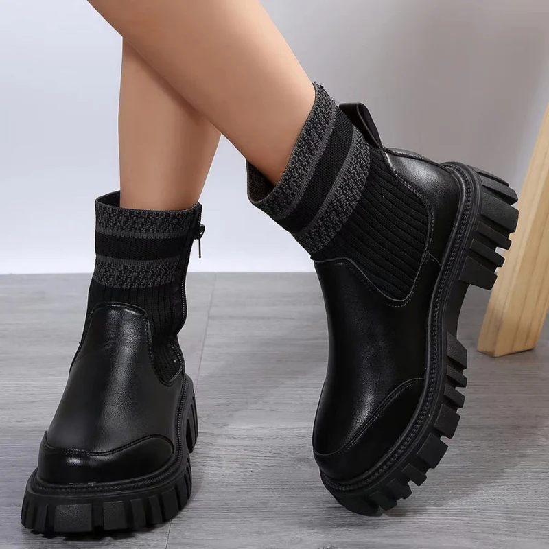 Zara – Chaussures à bout rond avec fermeture éclair latérale et semelle antidérapante