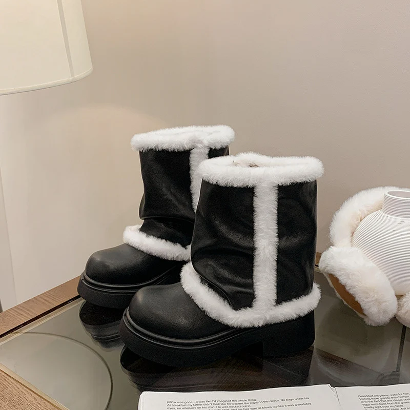 Inaya – Chaussures mi-mollet à bout rond avec semelle antidérapante
