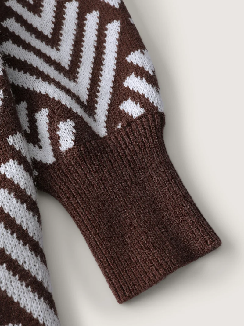 Cowl Neckline Geometric Print Pullover