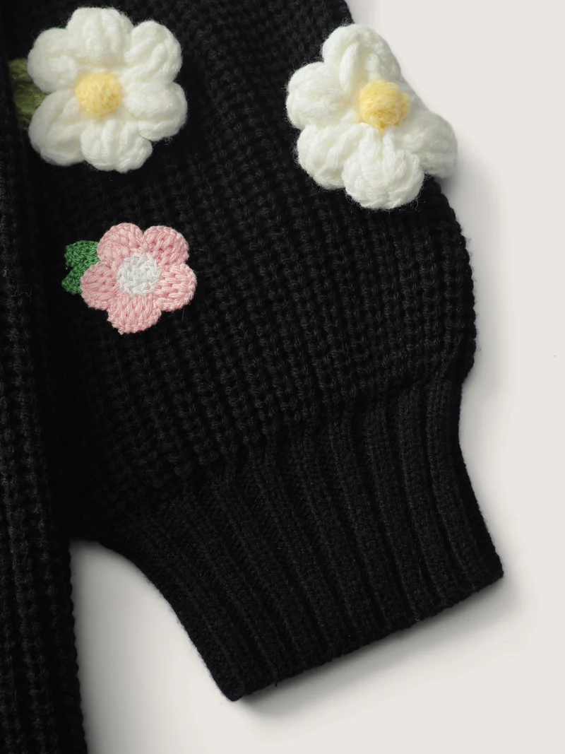 Crochet Floral Pattern V-Neck Pullover