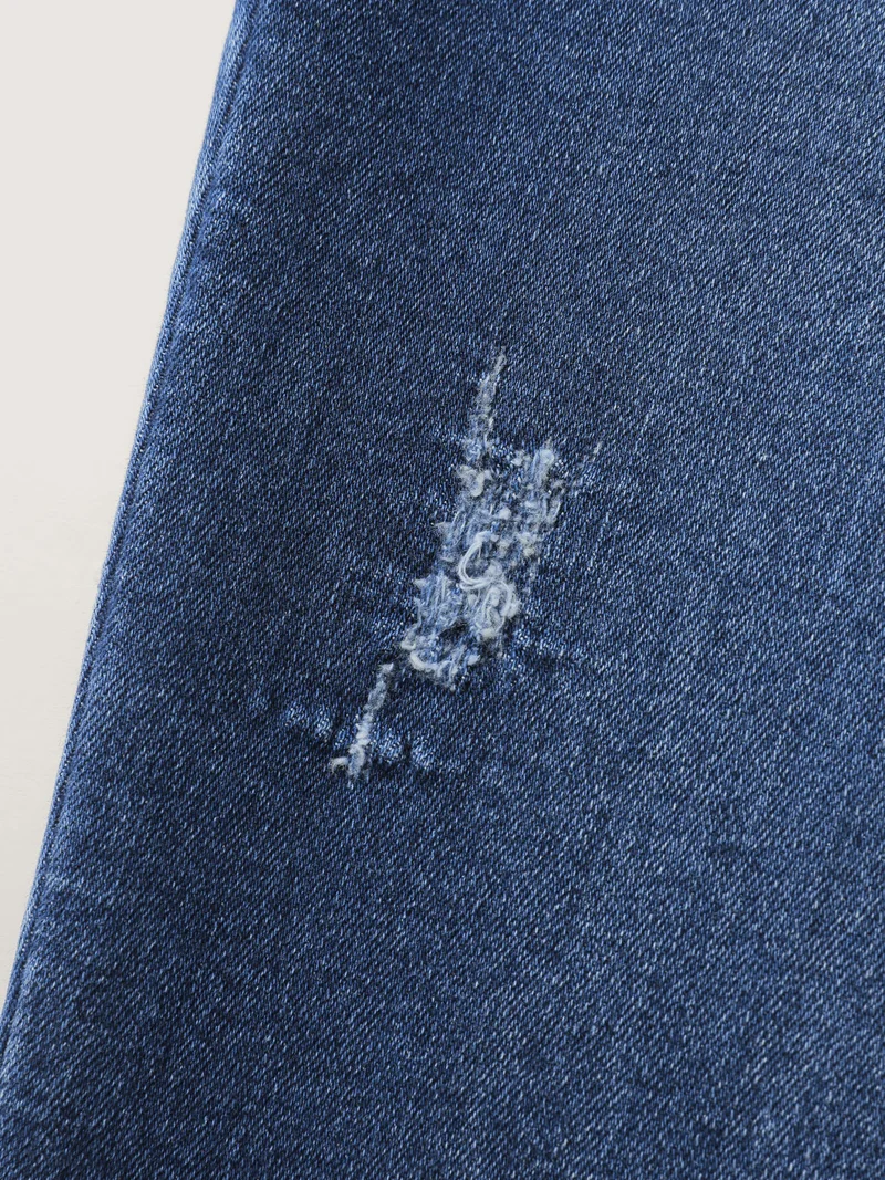 Stretchy Butt-Lifting Rubber Waist Straight-Leg Jeans