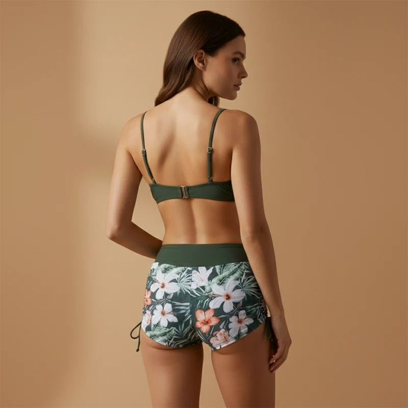 Tenue de plage pour femme - maillot short à motifs et haut à nouer | vacances