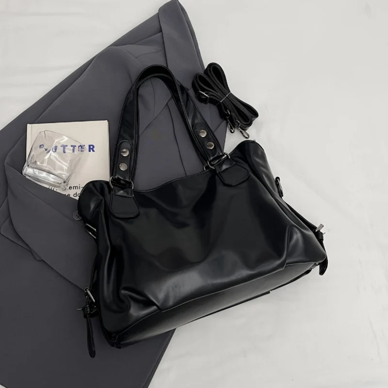Sac à main femme multi-compartiments zippés + bandoulière réglable