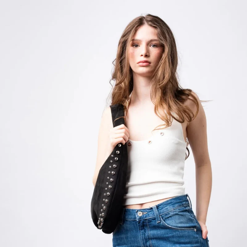 Sac à bandoulière femme avec détails rivets