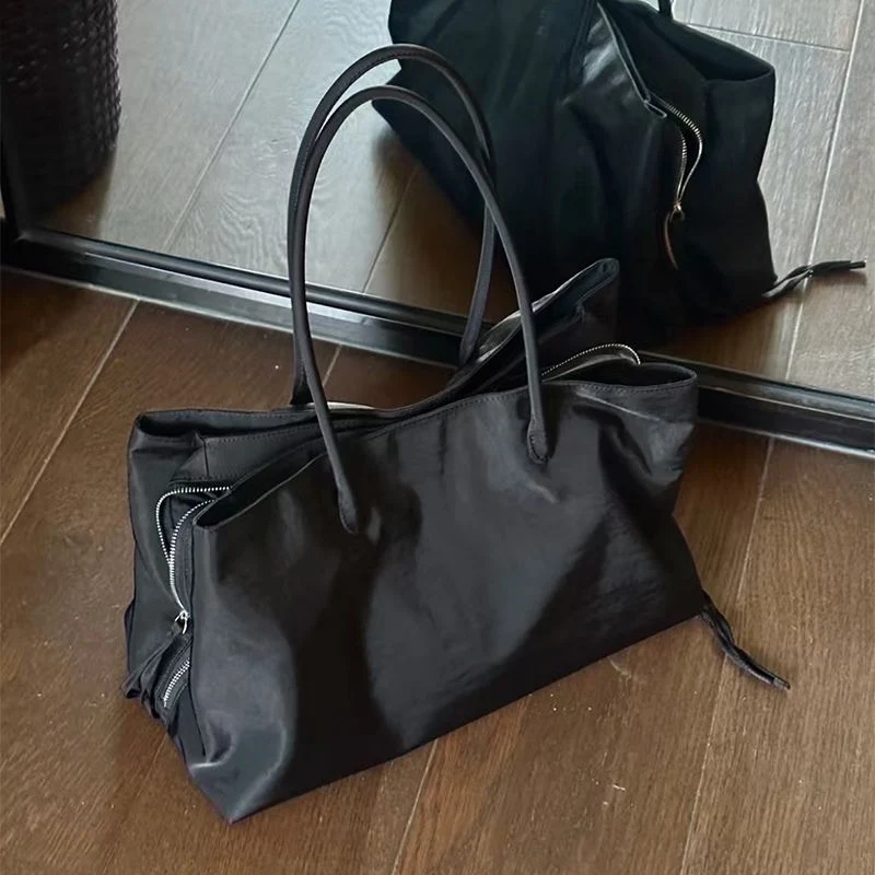 Sac à Bandoulière à Bretelle Ajustable