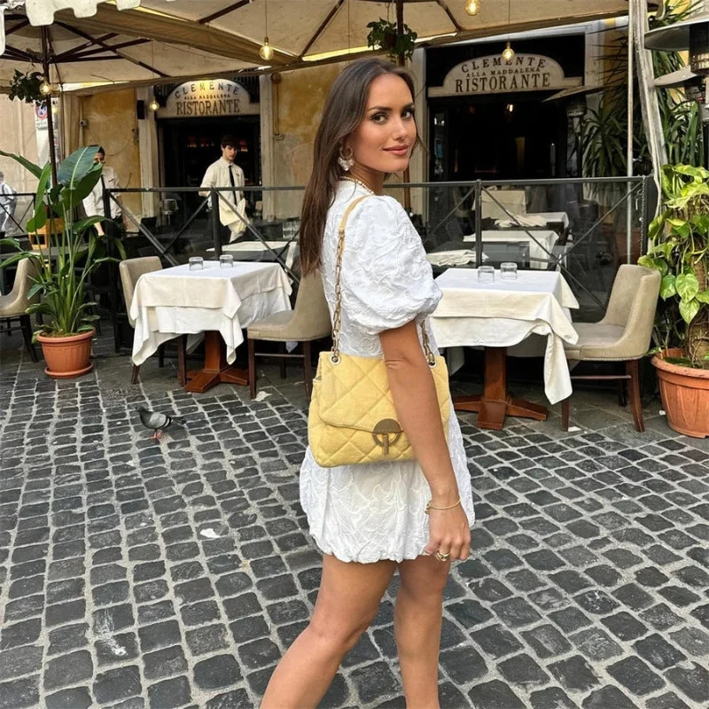 Robe mini femme à manches courtes