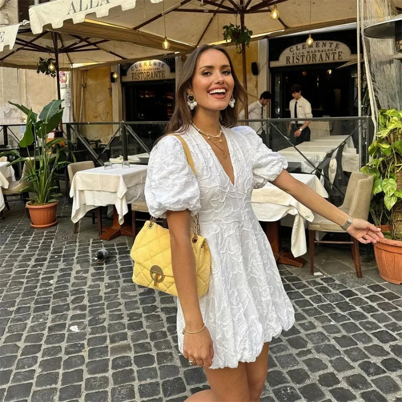 Robe mini femme à manches courtes