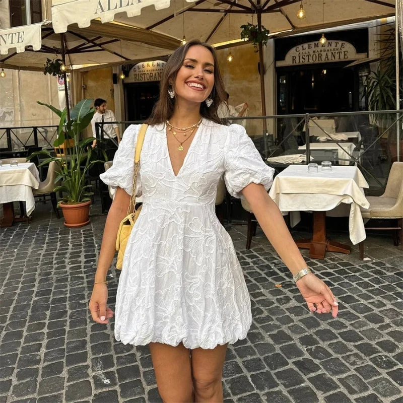 Robe mini femme à manches courtes