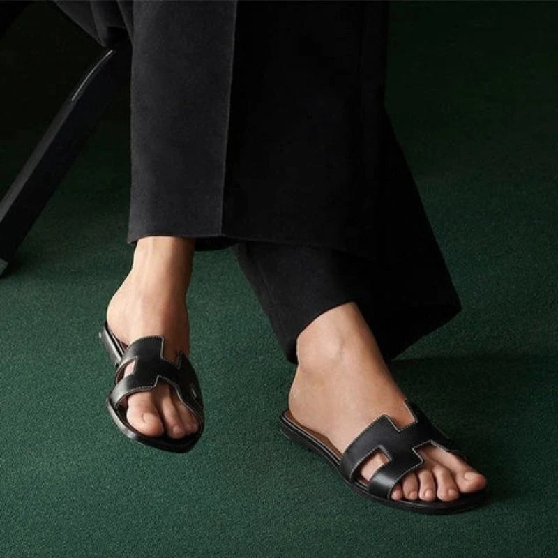 Margot – Sandales plates à brides avec semelle antidérapante