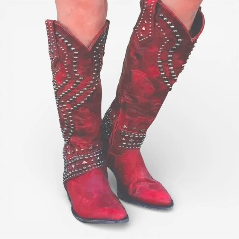 Bottes hautes à bout pointu avec perles décoratives