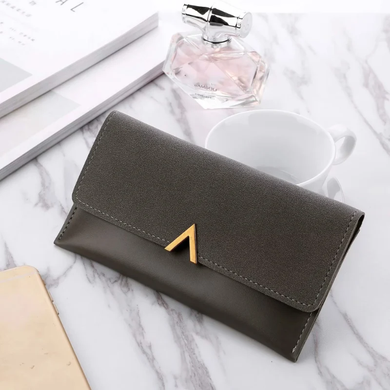 Sac à main fermoir avec zip arrière