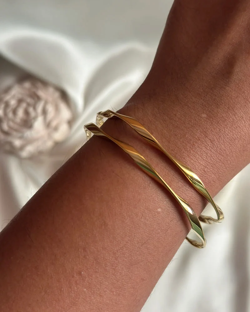 Bracelet Design Fermé Möbius