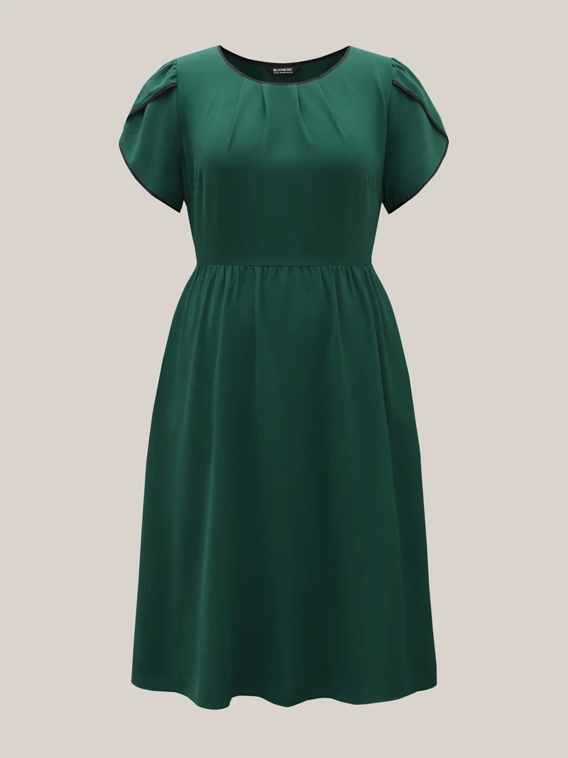 Petal Sleeve Pleated Pockets Midi Dress